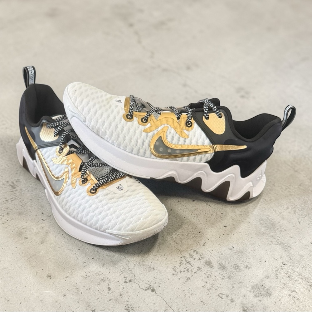 Nike Giannis Immortality ‘Championship’